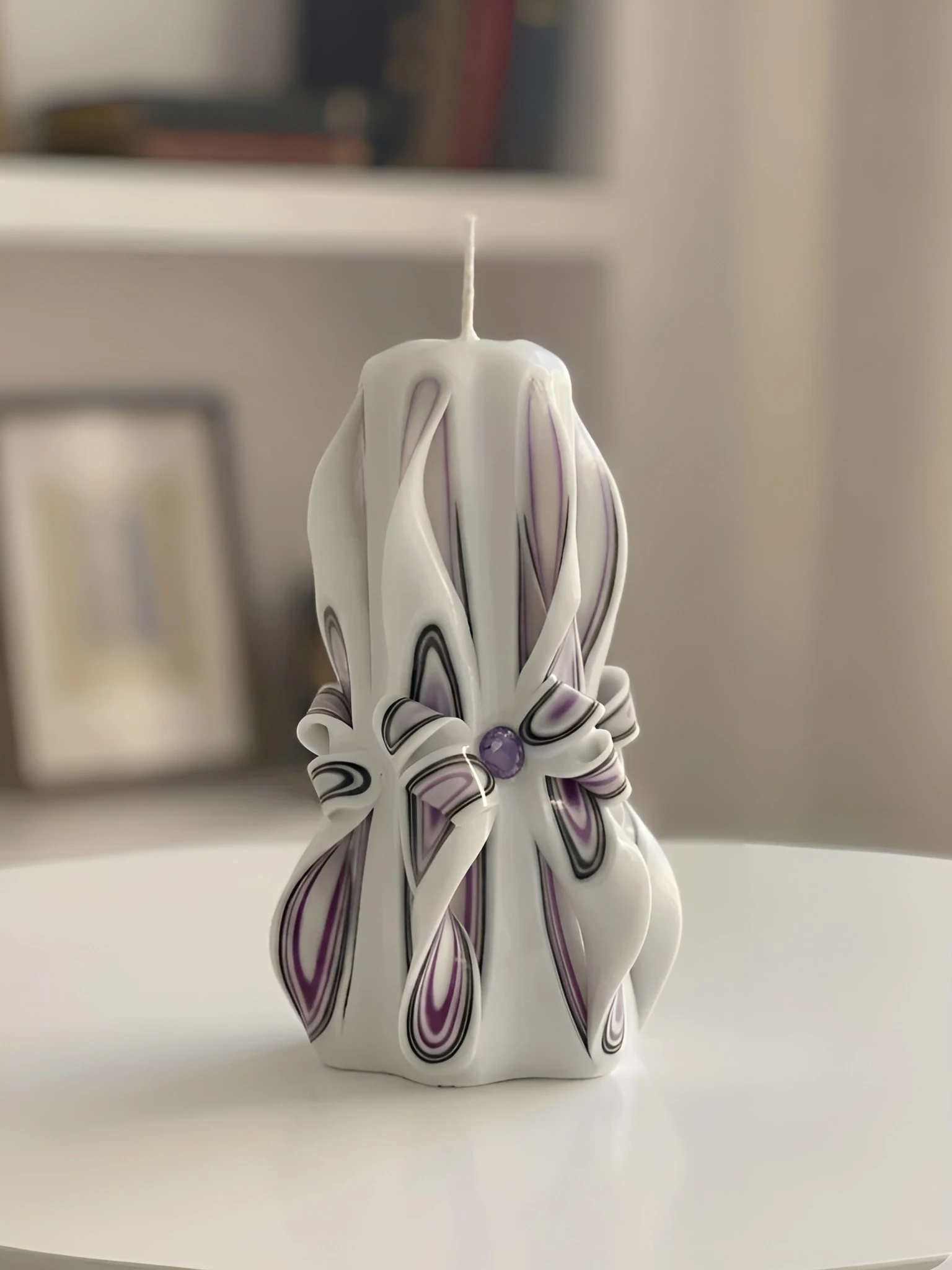 Hand-Carved Decorative Candle – Unique gift by LUMEINAS