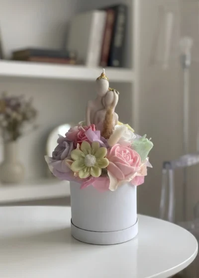 Lumeinas Pastel Rose Bouquet Candle with Romantic Figurine Detail